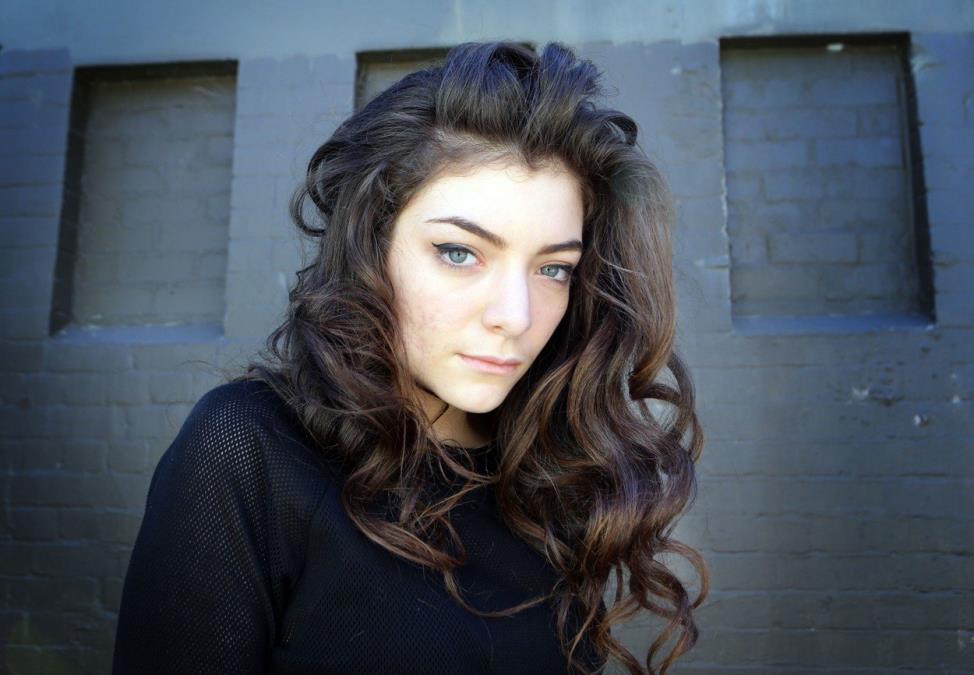 Toplotni talas pogodio Čikako: Lorde morala da prekine nastup, ljudi padali u nesvest!