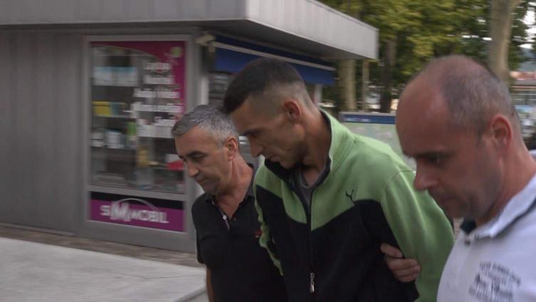 SEKIROM UBIO MAJKU, PA POJEO DELOVE TELA! Gde se danas nalazi krajiški KANIBAL od čijeg zločina podilazi JEZA: Pre zločina počinio još jedan monstruozni zločin!