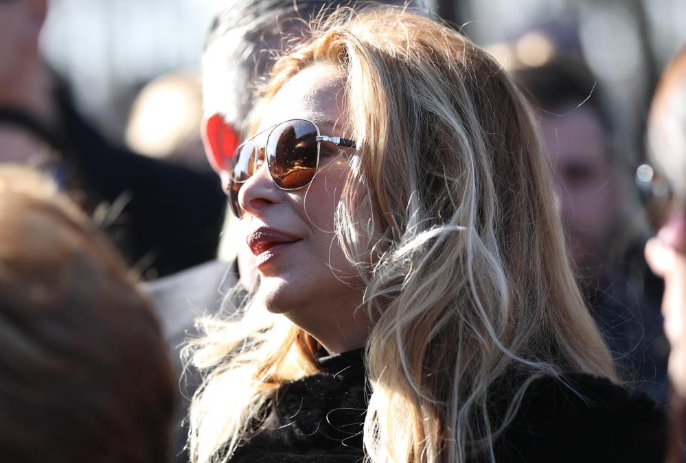 "ODGRIZAO JE ČOVEKU RUKU, A PARČE MESA PLJUNUO" Vanesa Šokčić o incidentu sa nastupa koji nikada neće zaboraviti: Imate raznih budala...