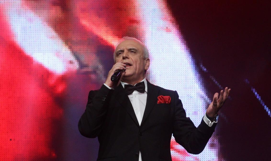 "NEŠTO SU TRAŽILI OD MENE, A JA NISAM BIO SPREMAN" Slavko Banjac o povlačenju sa estradne scene: Život je bio u pitanju, nije bilo kompromisa...