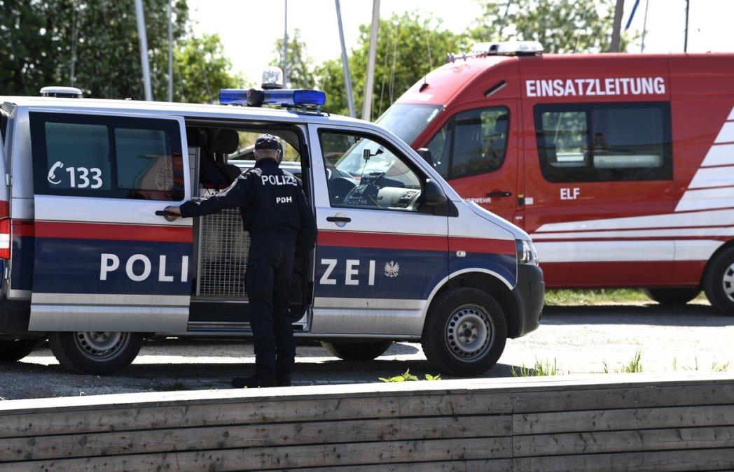 EKSPLOZIJA GASA U BEČU! Penzioner (93) razneo kuću, pronađen živ u ruševinama! "Nije želeo da ide u starački dom"