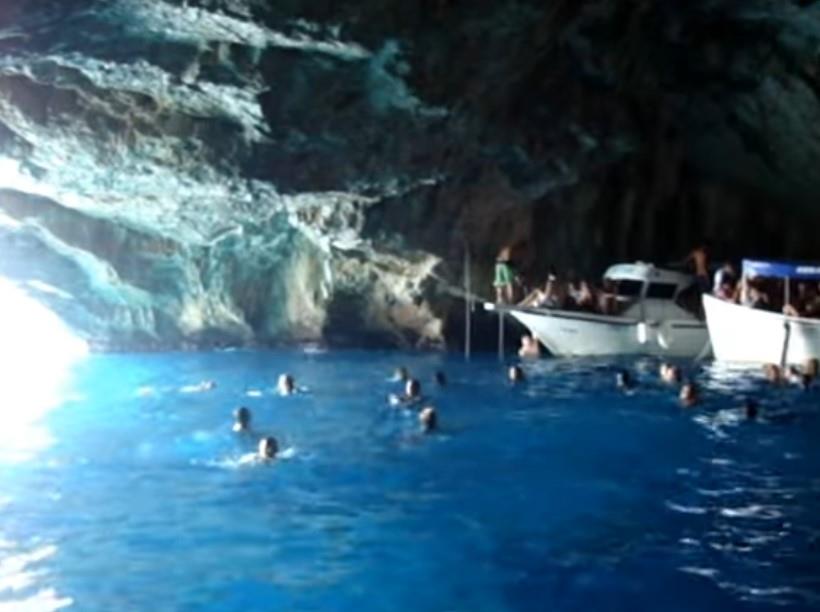 UŽAS U CRNOJ GORI! Propeler glisera teško povredio noge britanskoj turistkinji! Skiper se uspaničio u pećini i upalio motor, a onda je usledio HOROR