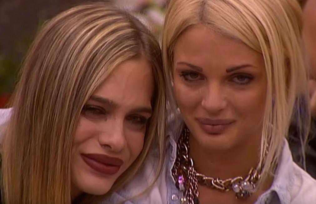 EVO DANAS GDE SU SESTRE KOJE SU OSVOJILE REGION! Bliznakinje napravile haos u Velikom bratu, a danas su prave bombe (FOTO)