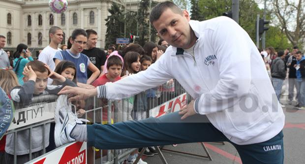 beogradski-maraton-2012-kurir-trka-zadovoljstva.jpg