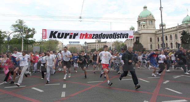 beogradski-maraton-2012-kurir-trka-zadovoljstva.jpg