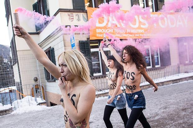 davos-ukrajinke-feministicka-grupa-femen-ekonomski.jpg