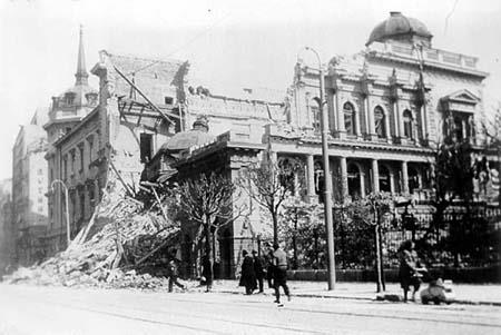 bombardovanje-beograd-1941-stari-dvor.jpg