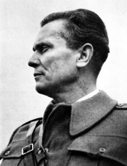 josip-broz-tito-bihac-1942.jpg