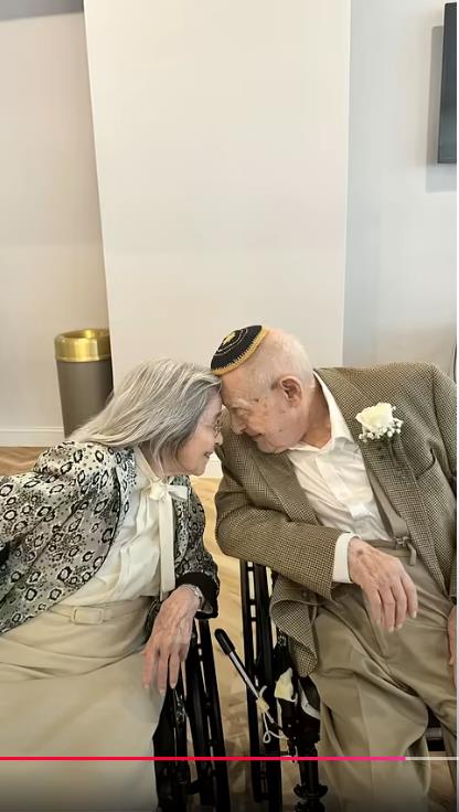 Mardžori Fiterman i Berni Litman 2.png