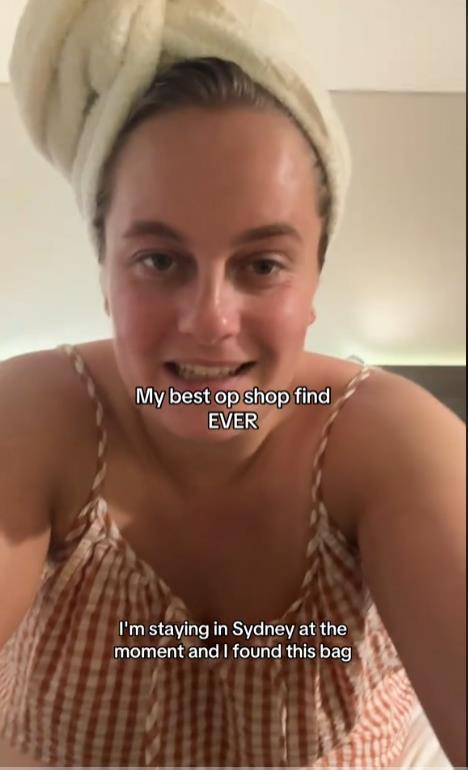 Hejdi Ejzer skupocenu torbu kupila za manje 12 evra 1.png