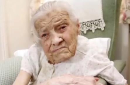 Klara Midmor je najstarija virdžina (2).jpg