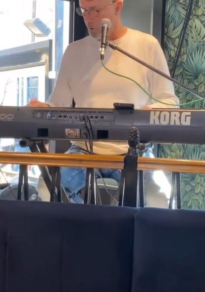 2025-03-03 08_21_28-Instagram.jpg