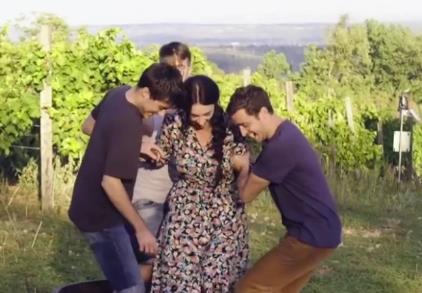 Scena iz serije Tajne vinove loze