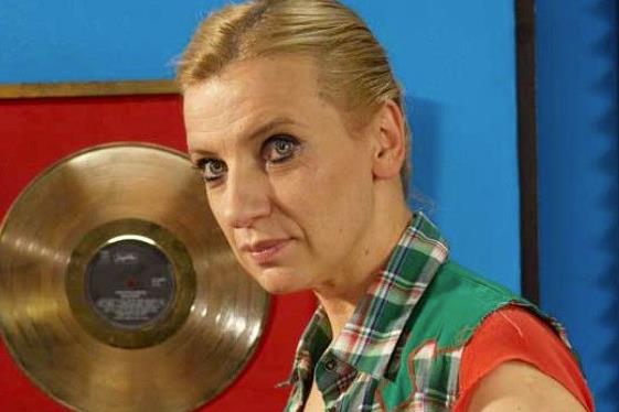 Gordana Boban tumačila je lik sekretarice Ivane u seriji Lud,zbunjen,normalan