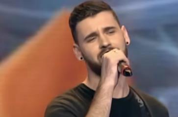 Pevač (29) se razveo pre četiri godine
