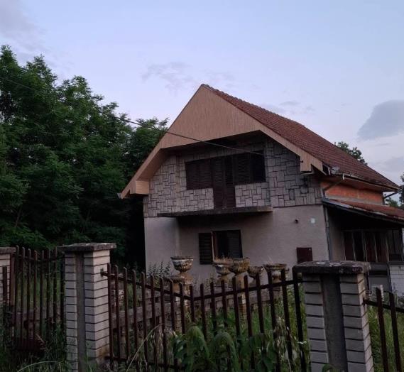 kuća kod Obrenovca
