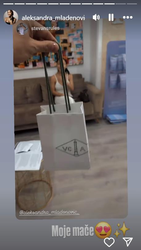 Aleksandra Mladenović dobila skupocen poklon