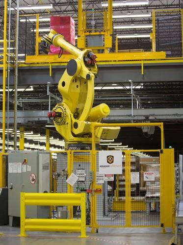 amazon robot profimedia-1017519483.jpg
