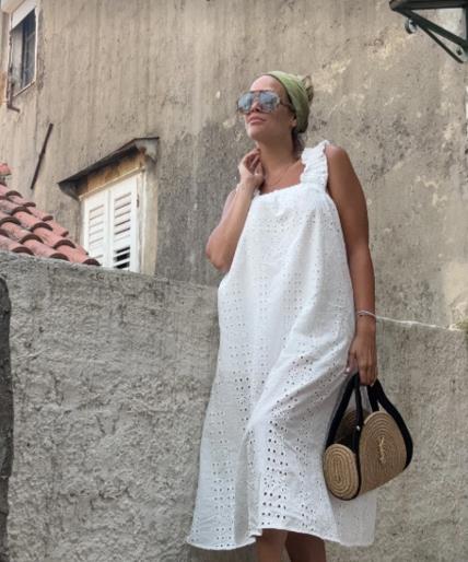 Marija Mikić u beloj haljini