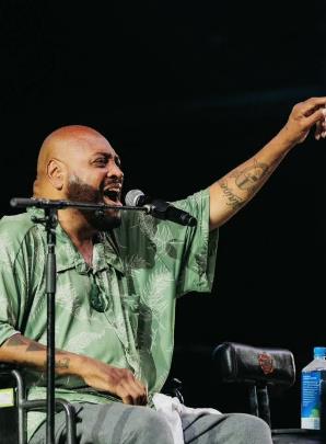 Umro Džordž Veikoso.jpg