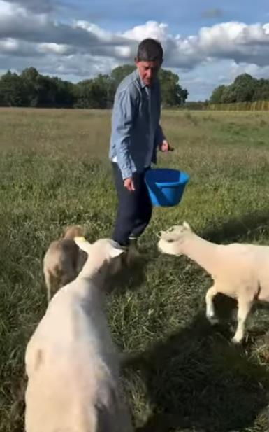 Kutak na selu Elen Dedženeris.jpg