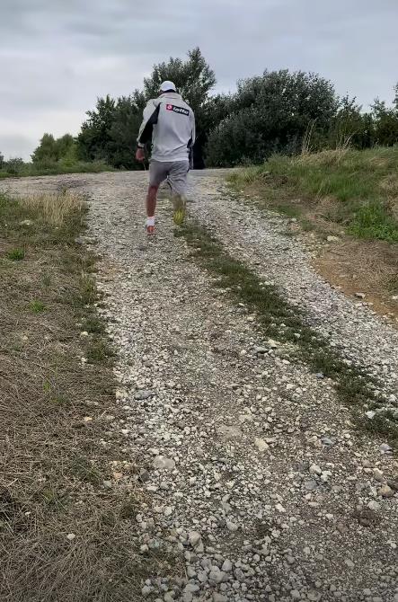 Veljko Ražnartović trenira