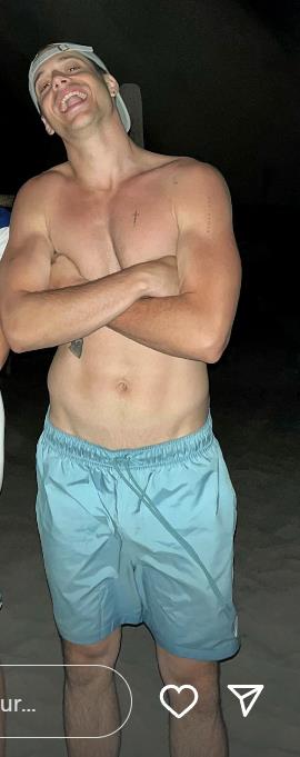 Pavle Mensur pokazao mišiće