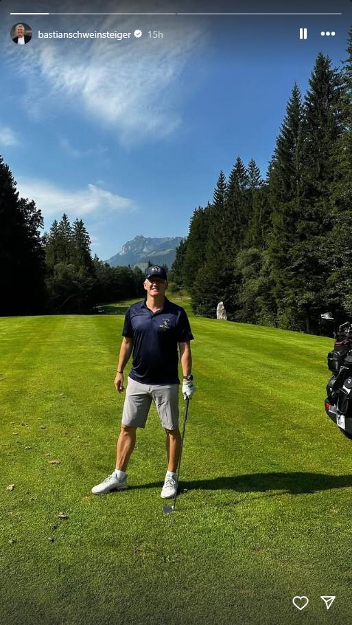 Bastijan Švajnštajger na golfu.jpg