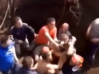 Trenutak kada je Kristijan (14) izvukao dečaka iz bunara