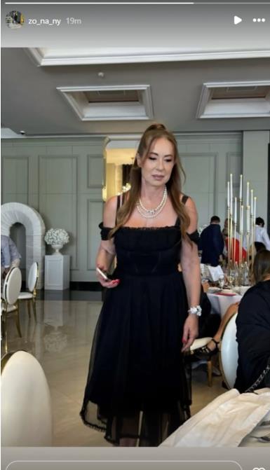 Zorica Nakić, majka Filipa Živojinovića u elegantnom izdanju na proslavi