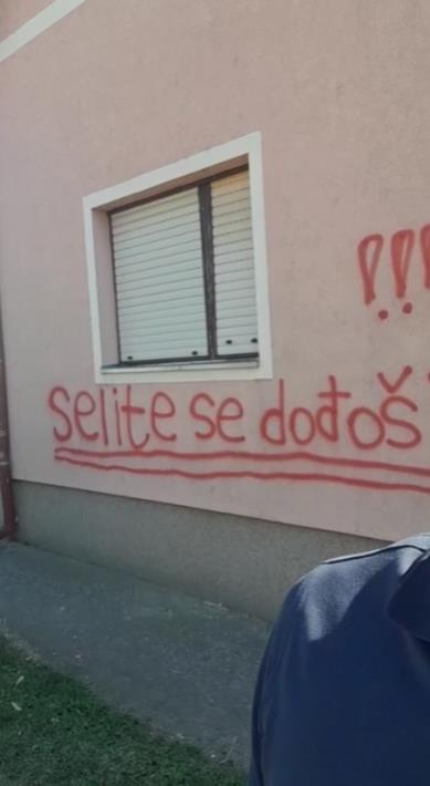 Balać kuća grafit