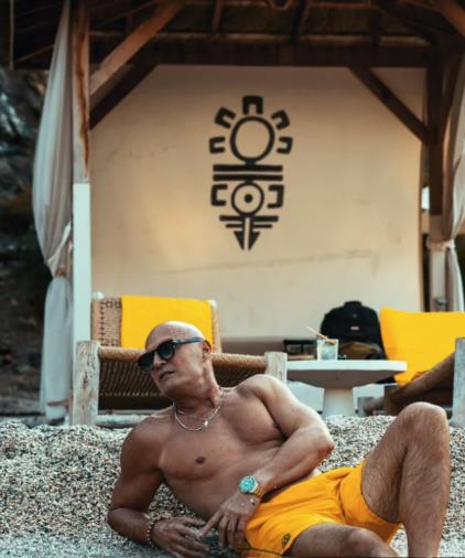 Aleksandar Milić Mili na plaži