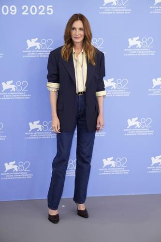 Džulija Roberts u Versace kompletu na Filmskom festivalu u Veneciji