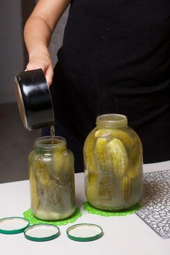 krastavčići, kiseli krastavčići, zimnica, starinski recept