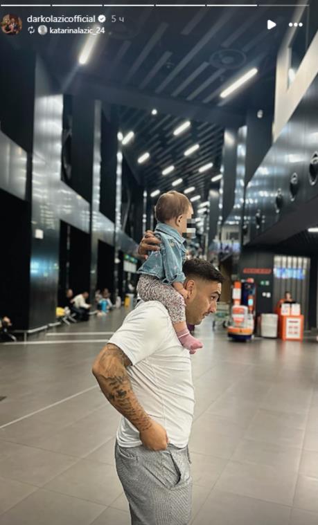 Darko Lazić sa ćerkom Srnom na ramenima