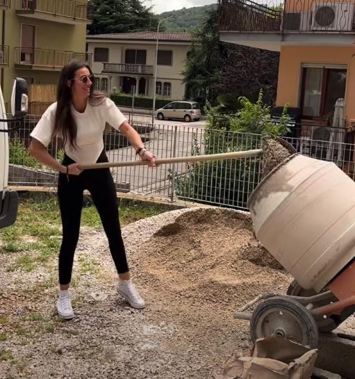 Vesna Milićević pravi beton