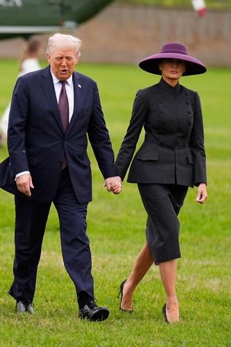 Donald Tramp i Melanija Tramp u istorijskoj poseti Velikoj Britaniji