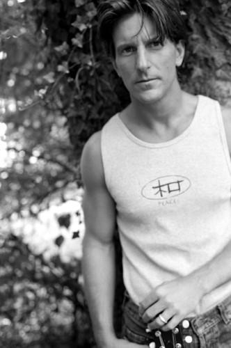 Bret Džejms poginuo