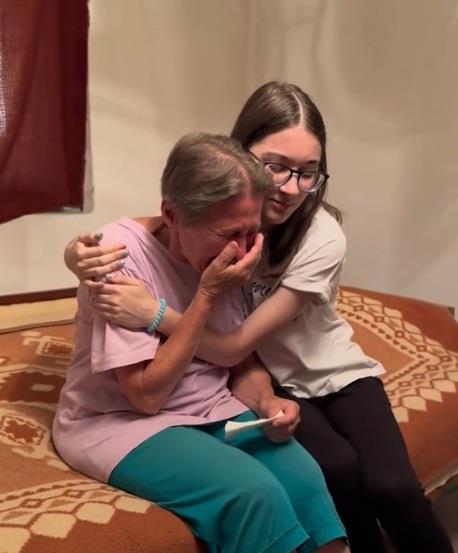 Baka i unuka Nikolina 1.jpg