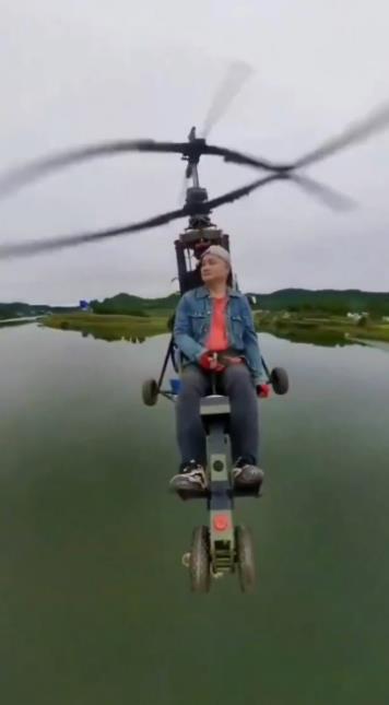 Tang Feiđi  poginuo snimajući video u letelici (2).jpg