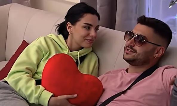 Mina Vrbaški i Asmin Durdžić se ljube