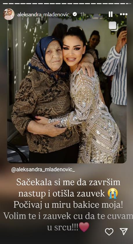 Aleksandri Mladenović umrla baka