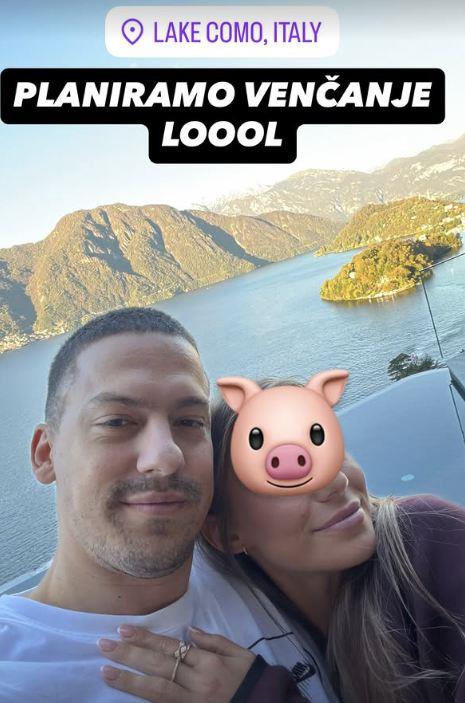 Baka Prase sa devojkom