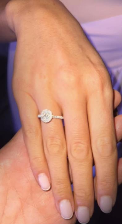 Saša Kovačević zaprosio devojku