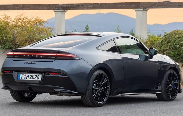 Honda Prelude (2).jpg