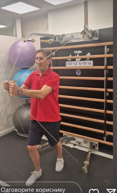 Žika Jakšić vežba