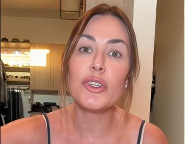 Tiktokerka Šari Lot, krupan kadar lica