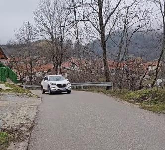 put ka ski centru Brezovica