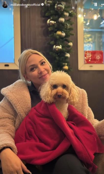 Milica Todorović pokazala trudnički stomak