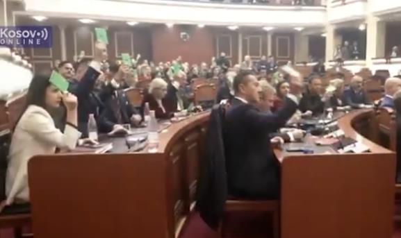 Tirana Skupština (11).png